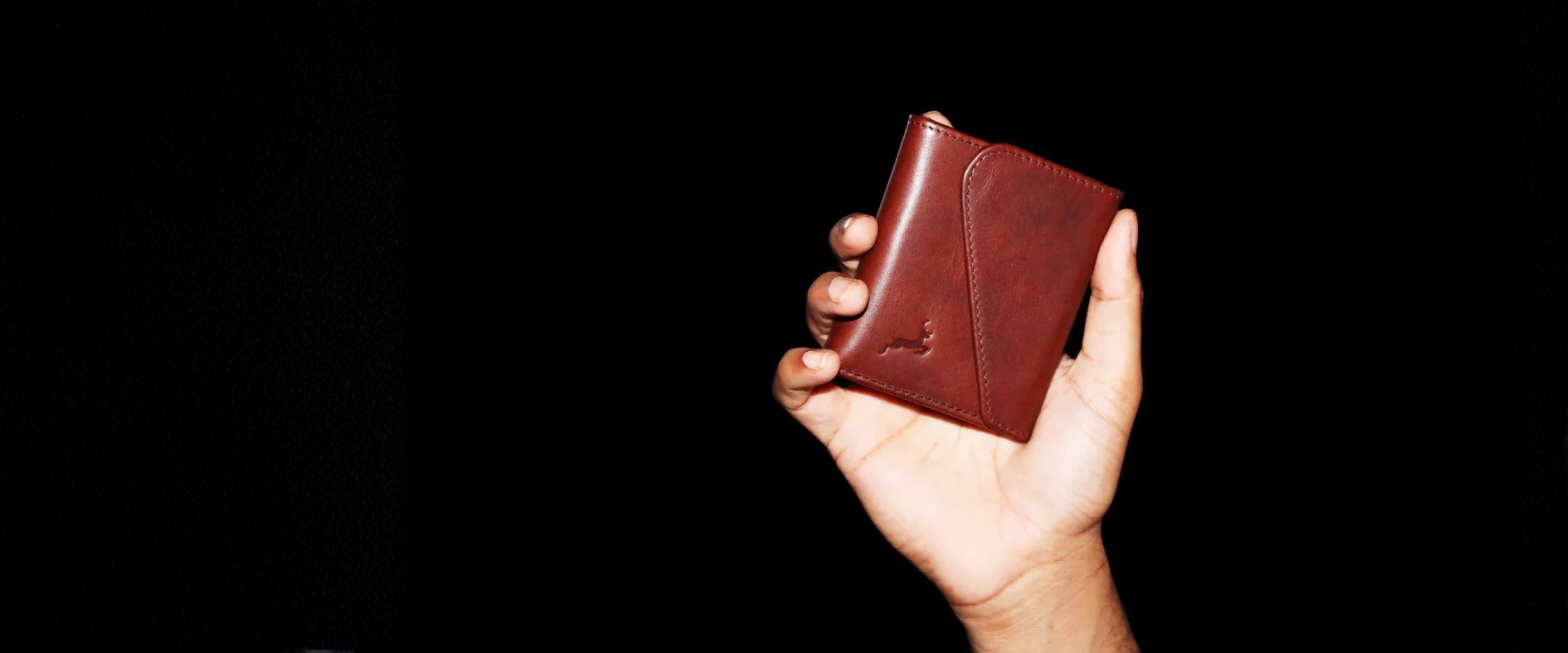 Full_grain_Bifold_leather_wallet.jpg