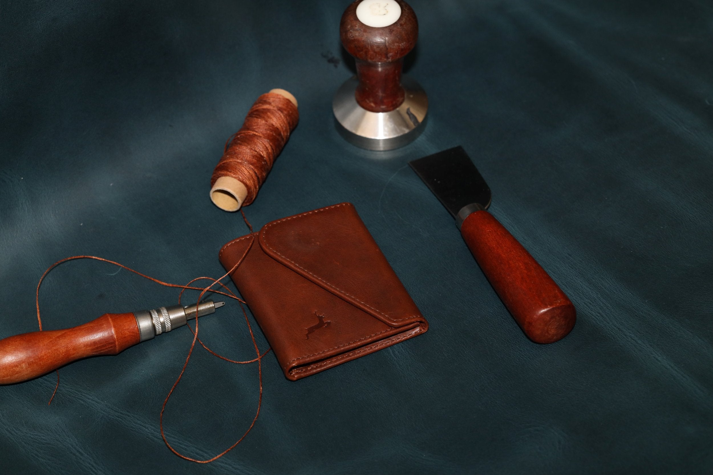 Handcrafted full grean premium slim leather wallet